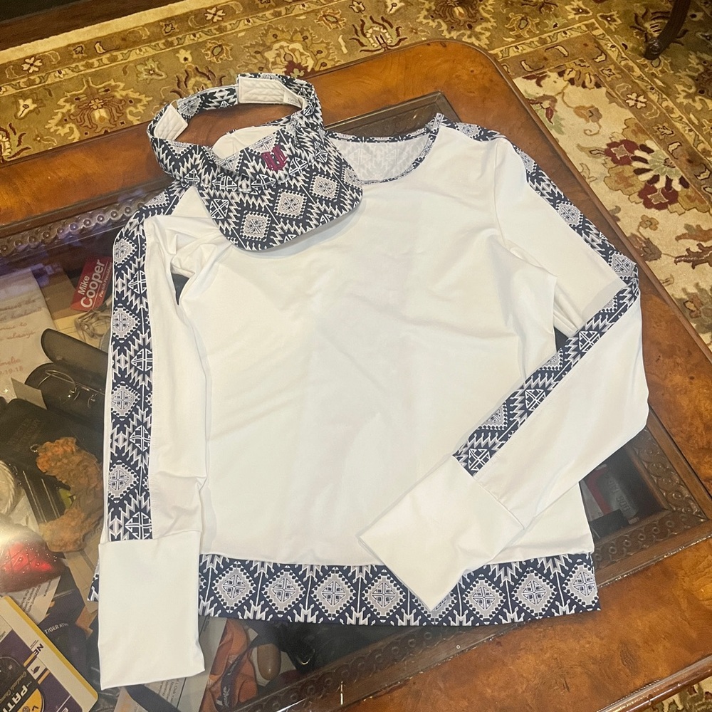 Venus Williams White and Blue Patterned Long Sleeve Sun Shirt with Matching Cap